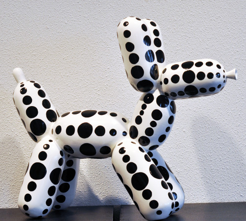 Balloon dog wit met zwarte stip, large